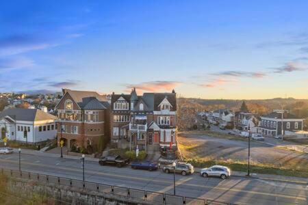 Charming Studio-Panoramic View-Your Pittsburgh Sanctuary Leilighet Eksteriør bilde