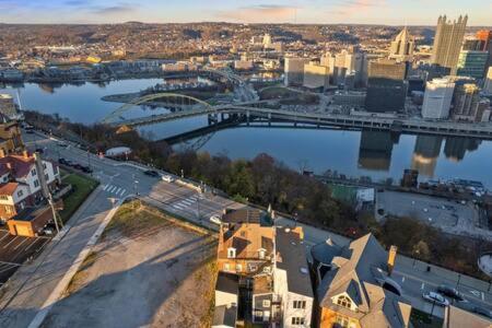 Charming Studio-Panoramic View-Your Pittsburgh Sanctuary Leilighet Eksteriør bilde