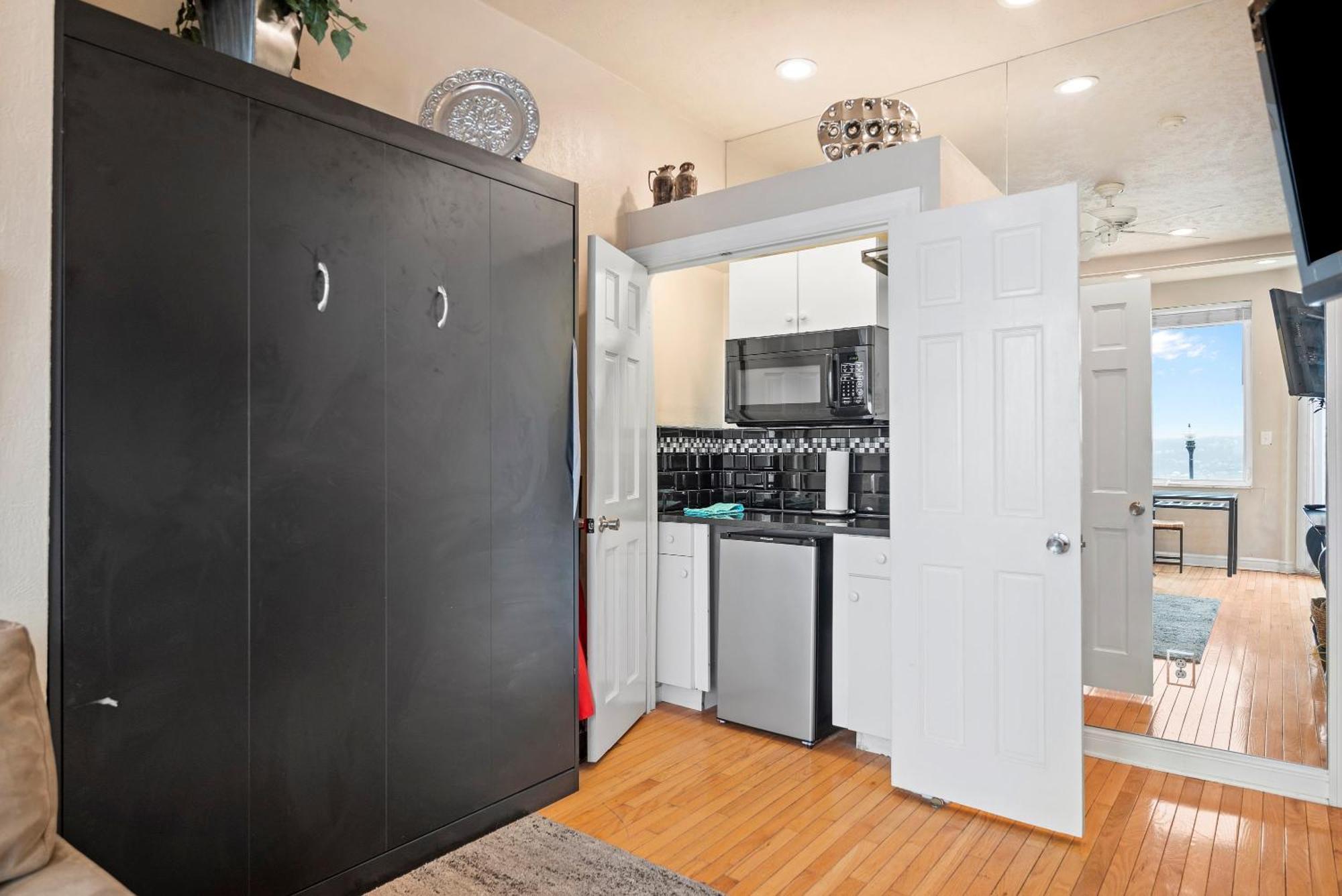 Charming Studio-Panoramic View-Your Pittsburgh Sanctuary Leilighet Eksteriør bilde